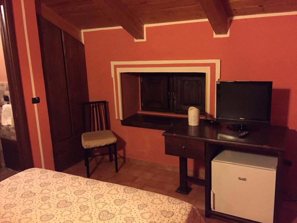 Il Casello Hotel Paola Szoba fotó