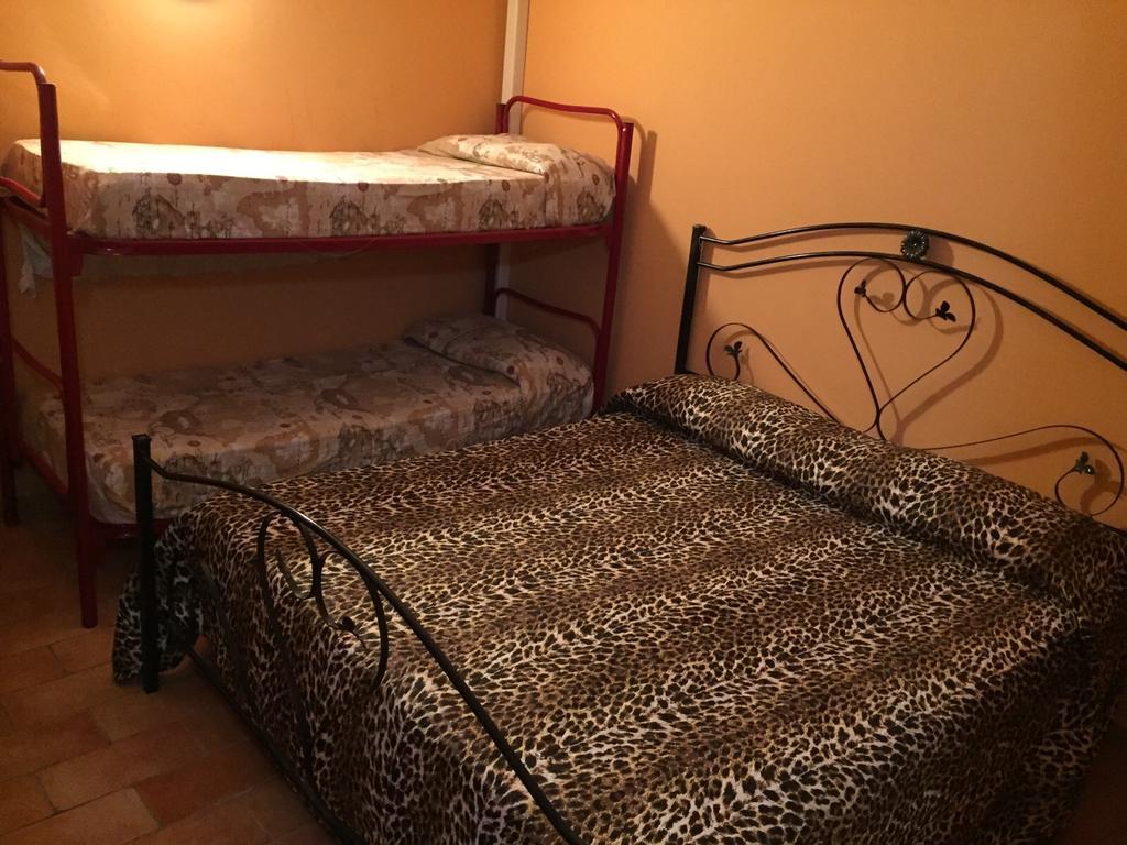 Il Casello Hotel Paola Szoba fotó